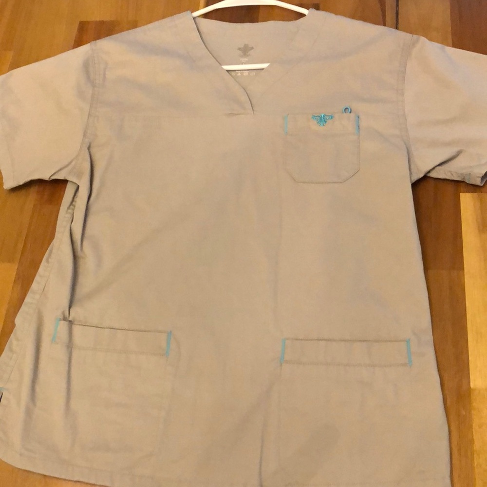 Med Couture EZ Flex scrub top grey and aqua small